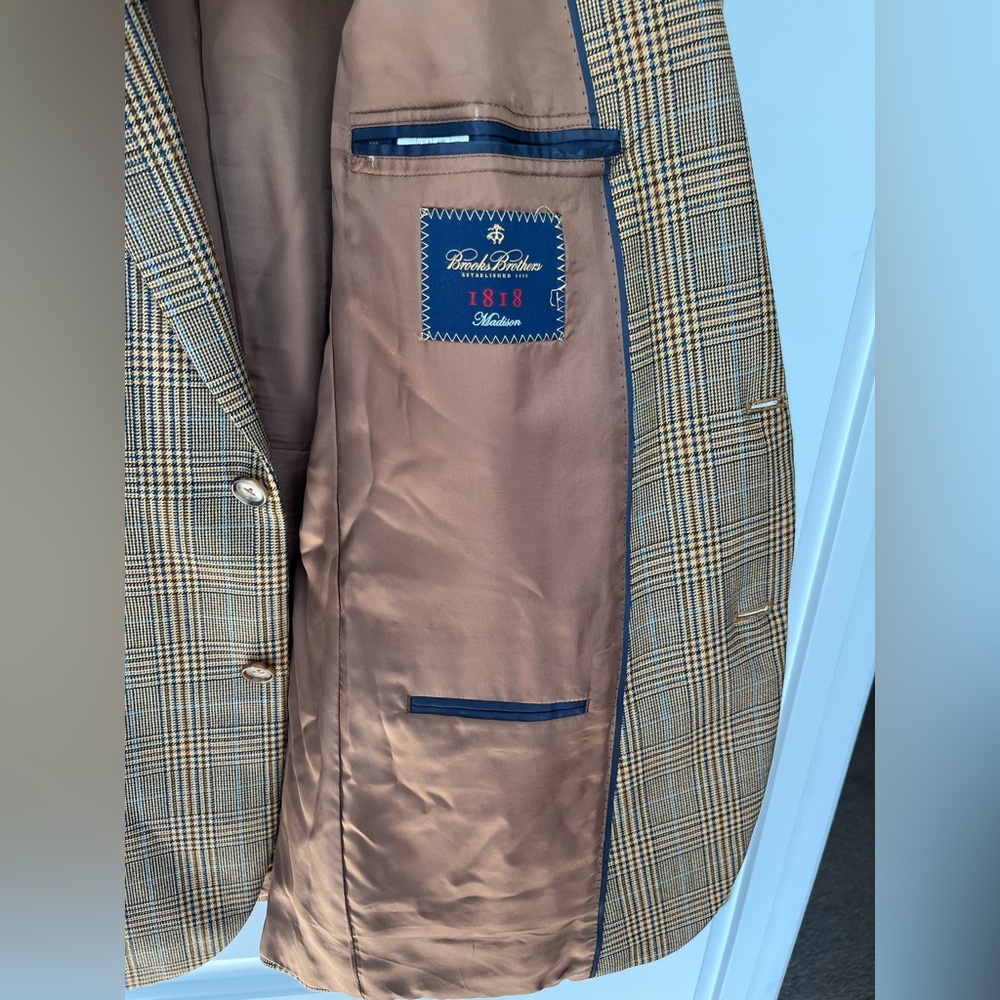 Men’s Brooks Brothers 1818 Madison fit sport coat - Picture 2 of 12